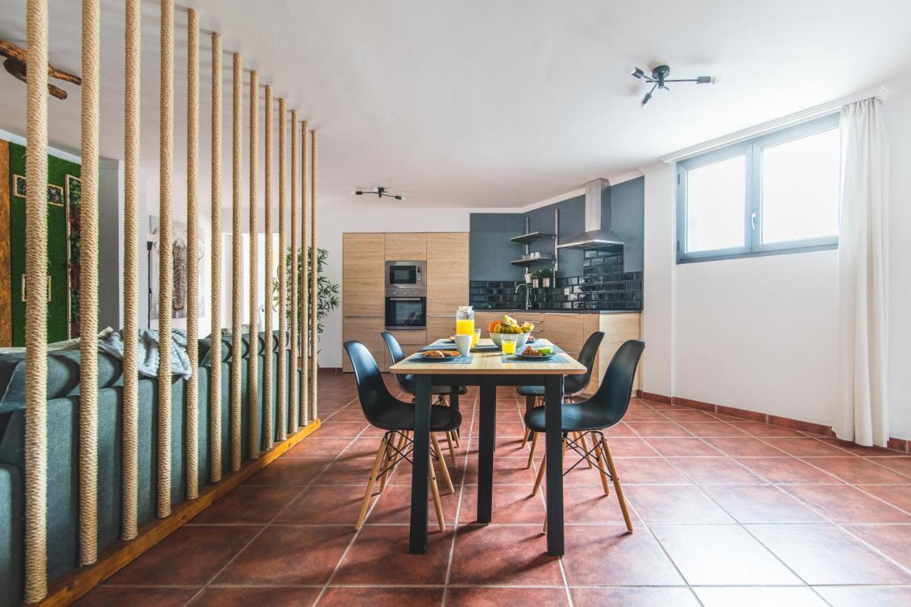 Home2book Stylish Apartment